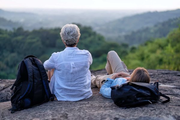Explorer les joies du camping haut de gamme en montagne